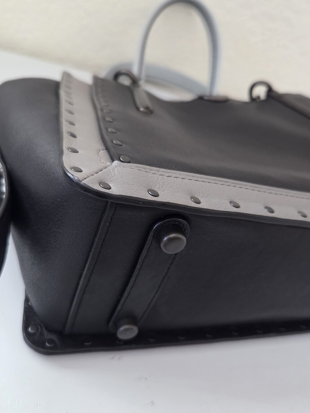 ✨️Coach Dreamer 27 Shoulder Bag Satchel In Colorblock With Rivets - Picture 7 of 12